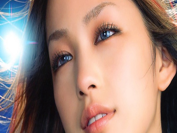 xem bói đôi mắt