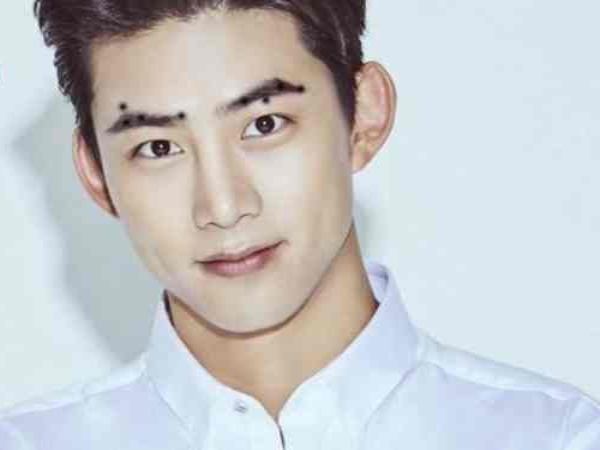 Ý nghĩa nốt ruồi trên lông mày phải nam về tính cách