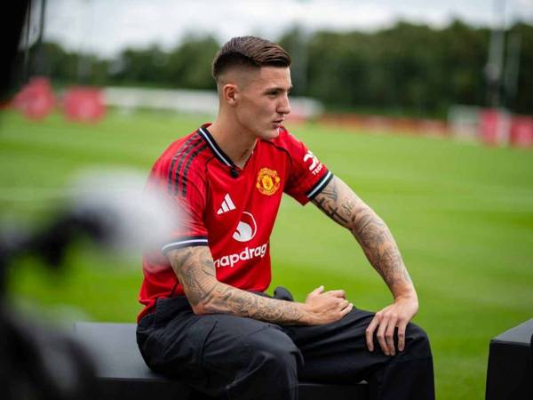 Benjamin Sesko cũng không thoát khỏi nghi ngờ